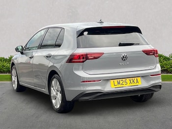 Used Volkswagen Golf 2025 for sale - 76490587: Photo