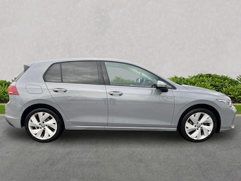 Used Volkswagen Golf 2025 for sale - 76490587: Photo