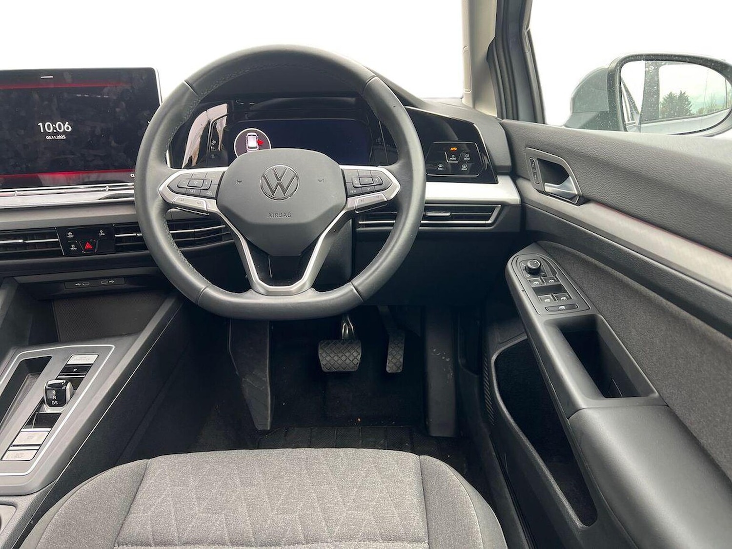 Used Volkswagen Golf 2025 for sale - 76490587: Photo 9