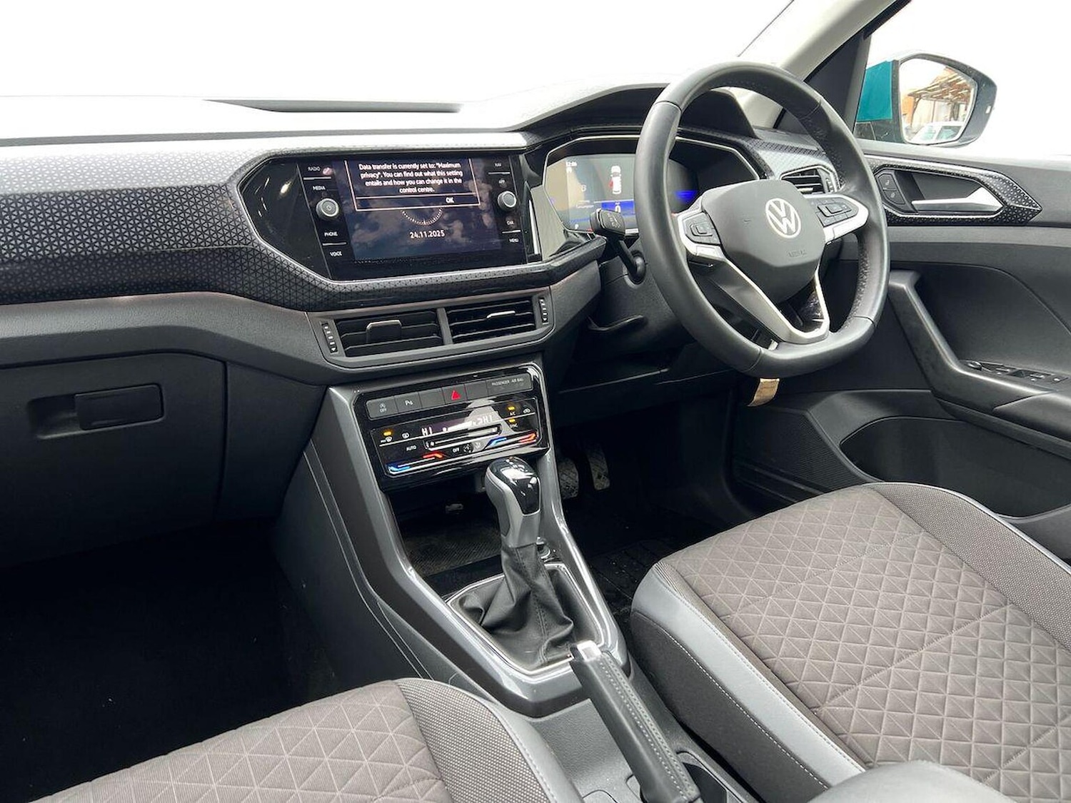 Used Volkswagen T-Cross 2022 for sale - 76735608: Photo 7