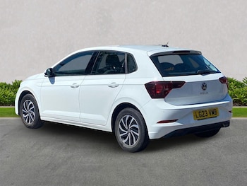 Used Volkswagen Polo 2023 for sale - 79330260: Photo