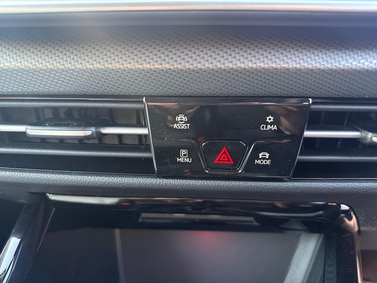 Used Volkswagen Golf 2025 for sale - 76638873: Photo 22