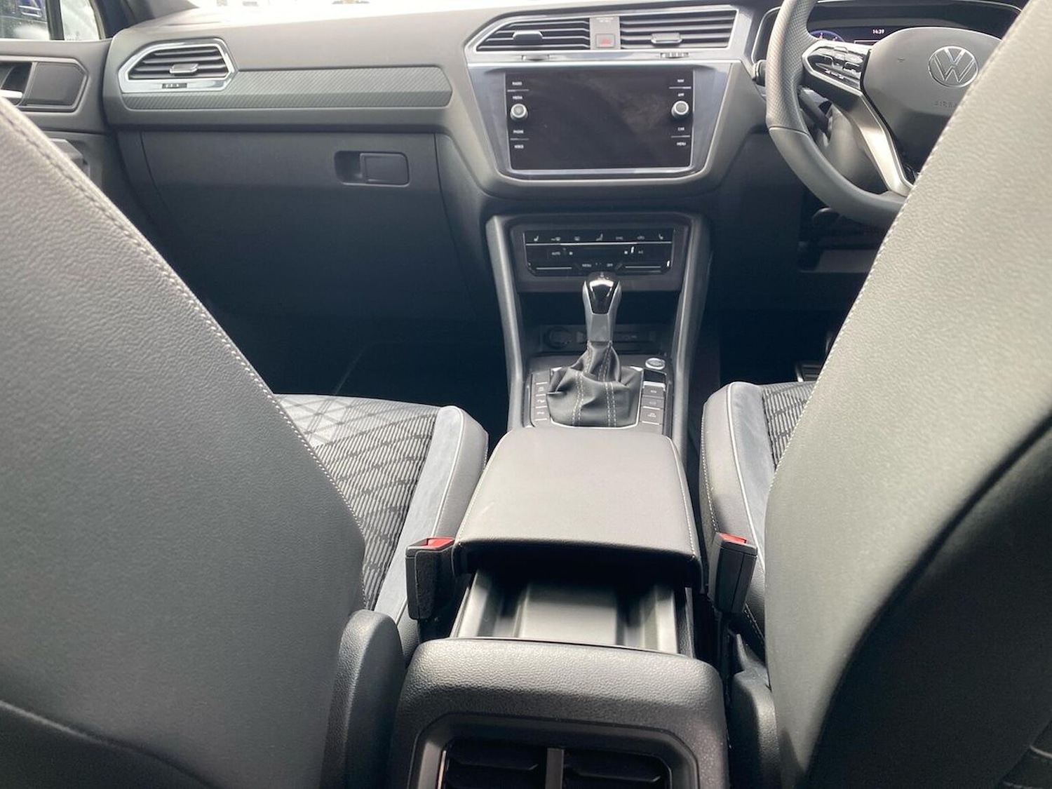 Used Volkswagen Tiguan Allspace 2025 for sale - 78193892: Photo 13