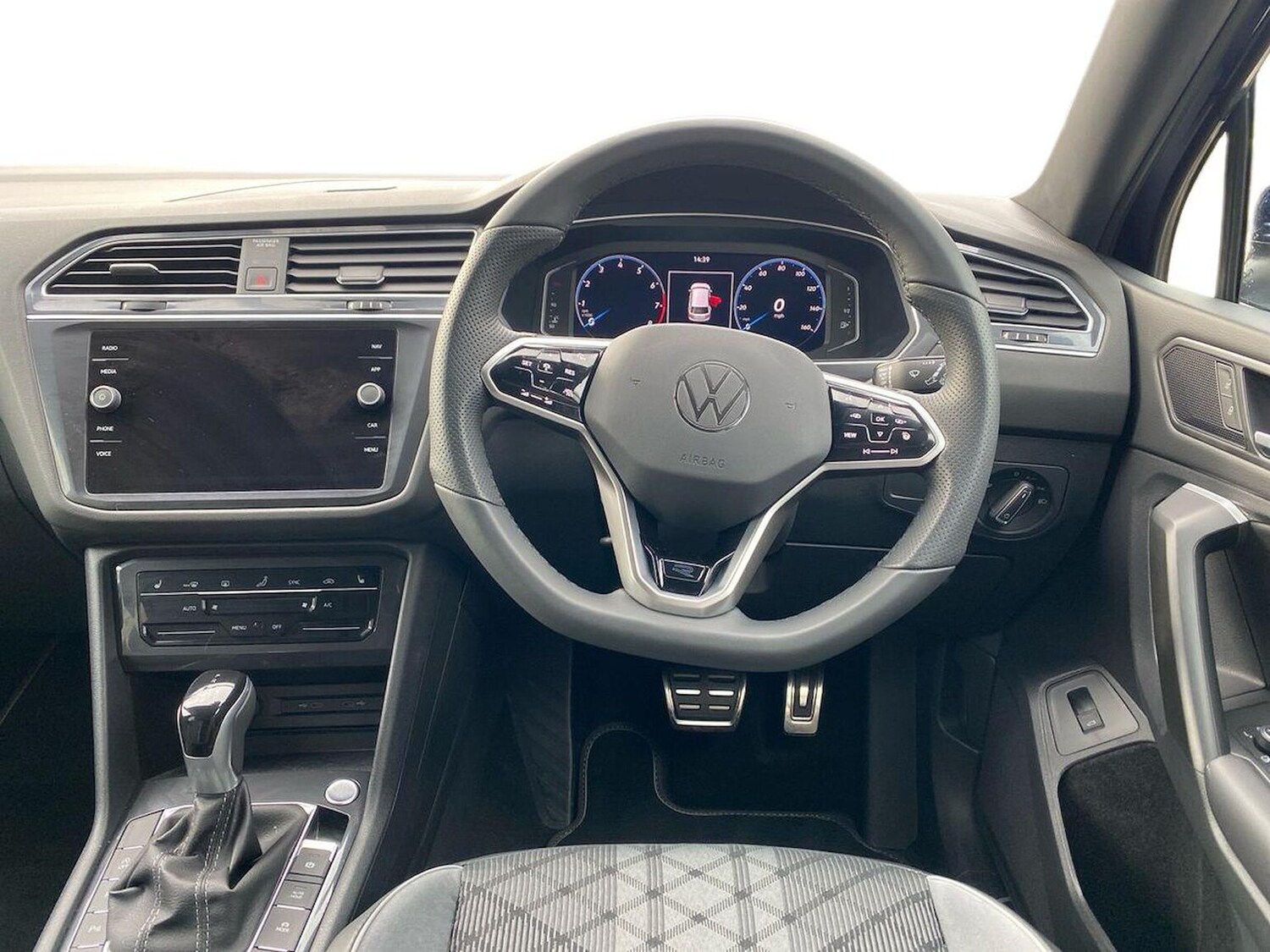 Used Volkswagen Tiguan Allspace 2025 for sale - 78193892: Photo 9