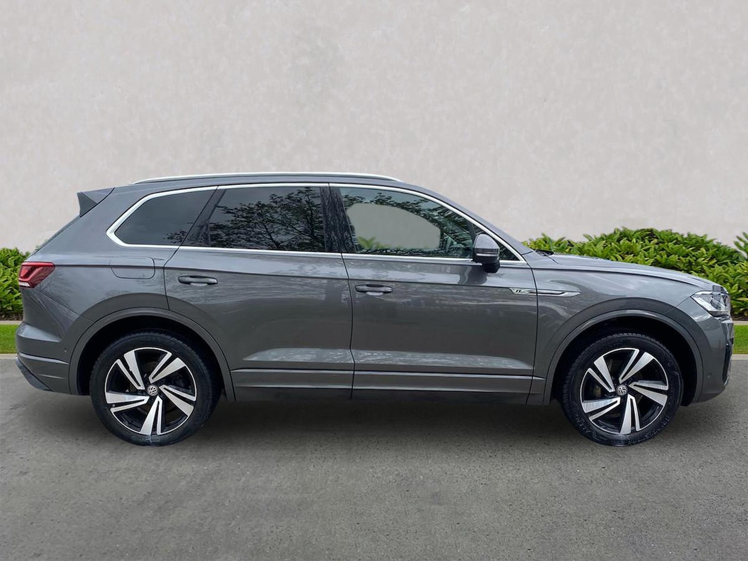 Used Volkswagen Touareg 2019 for sale - 78194104: Photo 3