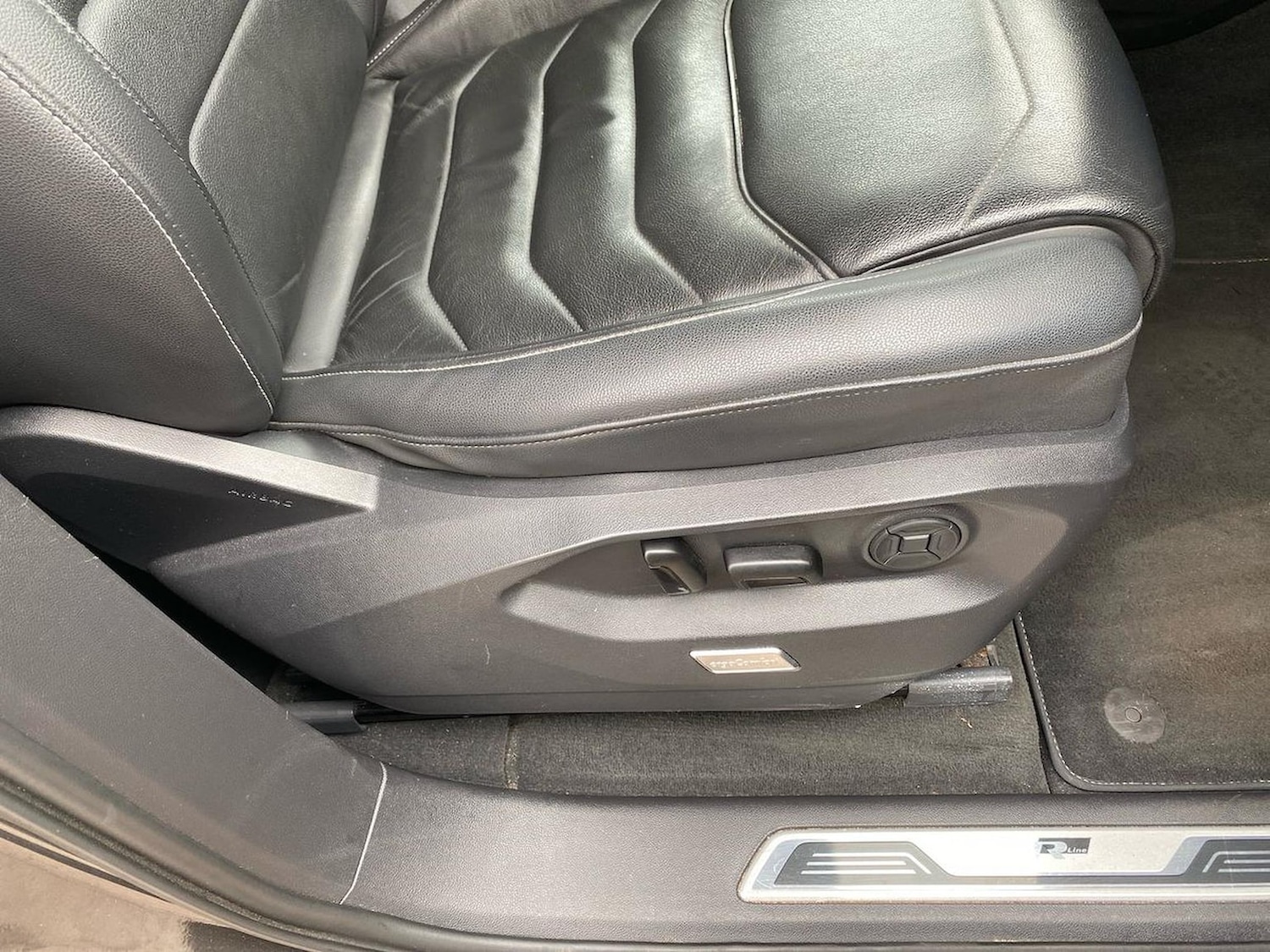 Used Volkswagen Touareg 2019 for sale - 78194104: Photo 30