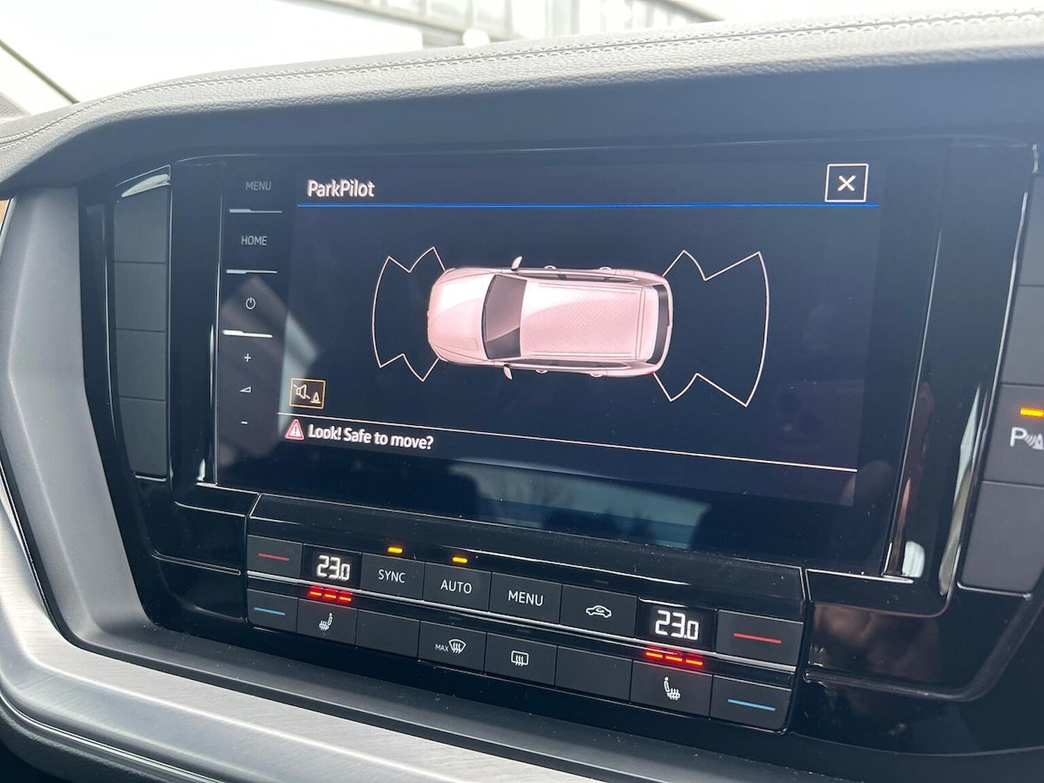 Used Volkswagen Touareg 2021 for sale - 76931609: Photo 23