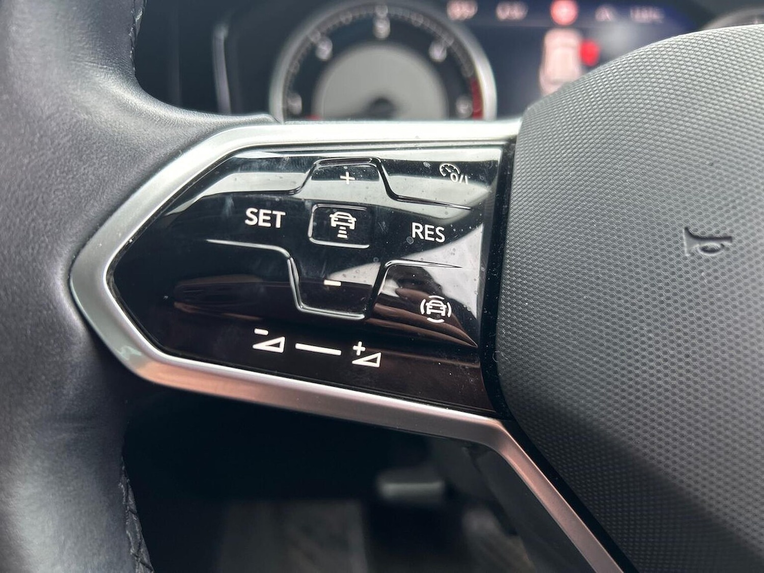 Used Volkswagen Touareg 2021 for sale - 76931609: Photo 26