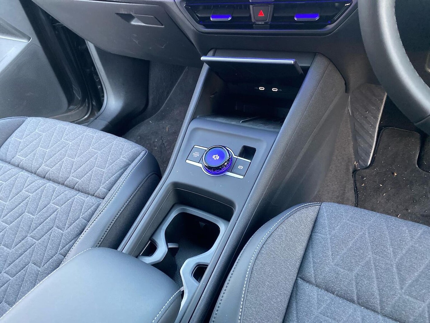 Used Volkswagen Tiguan 2025 for sale - 77023470: Photo 15