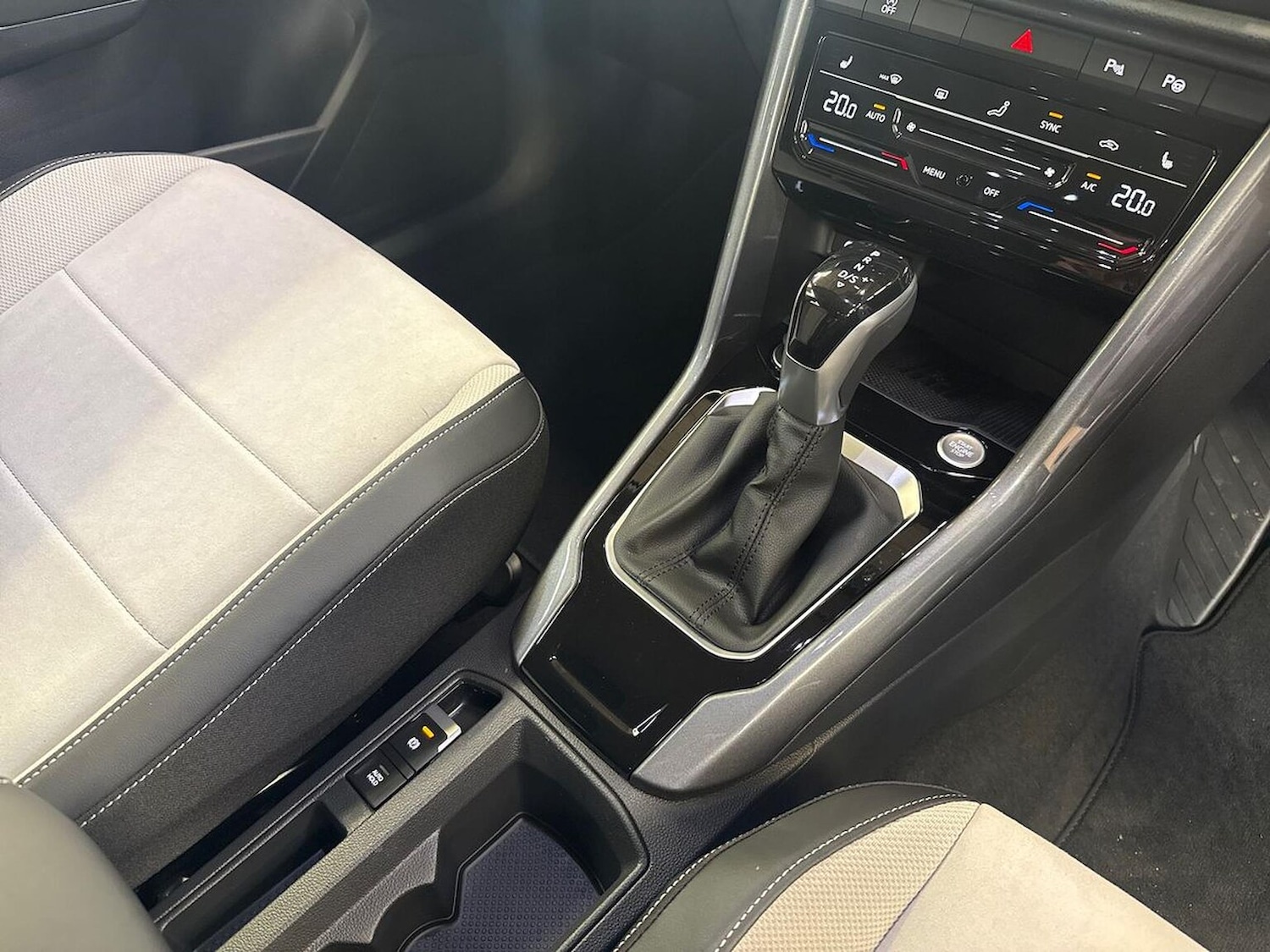 Used Volkswagen T-Roc 2025 for sale - 76287312: Photo 13