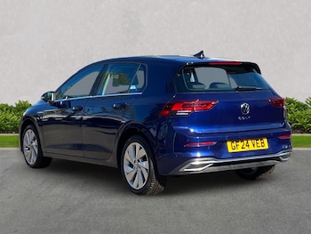 Used Volkswagen Golf 2024 for sale - 78236648: Photo