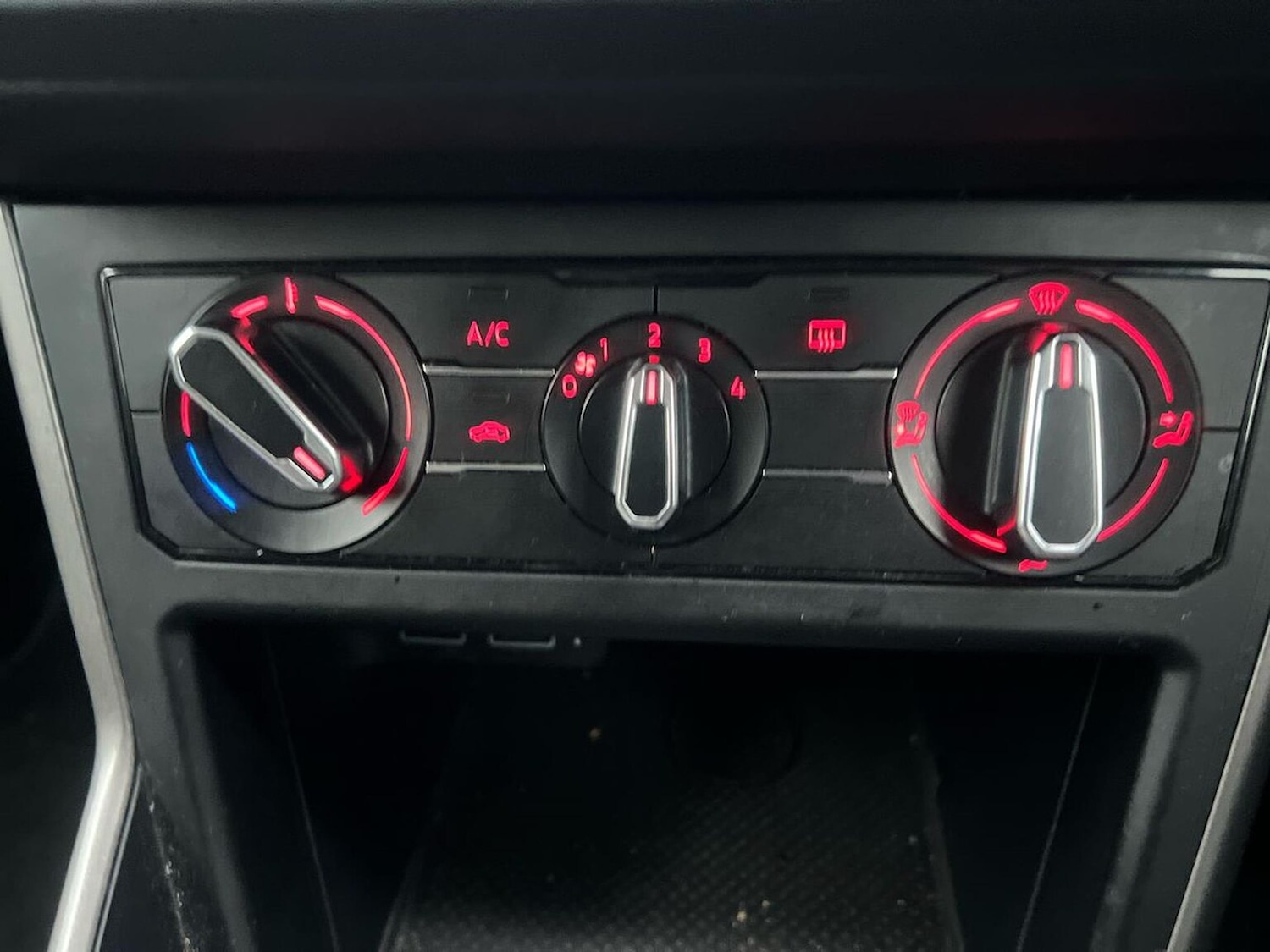 Used Volkswagen Polo 2018 for sale - 76859189: Photo 12