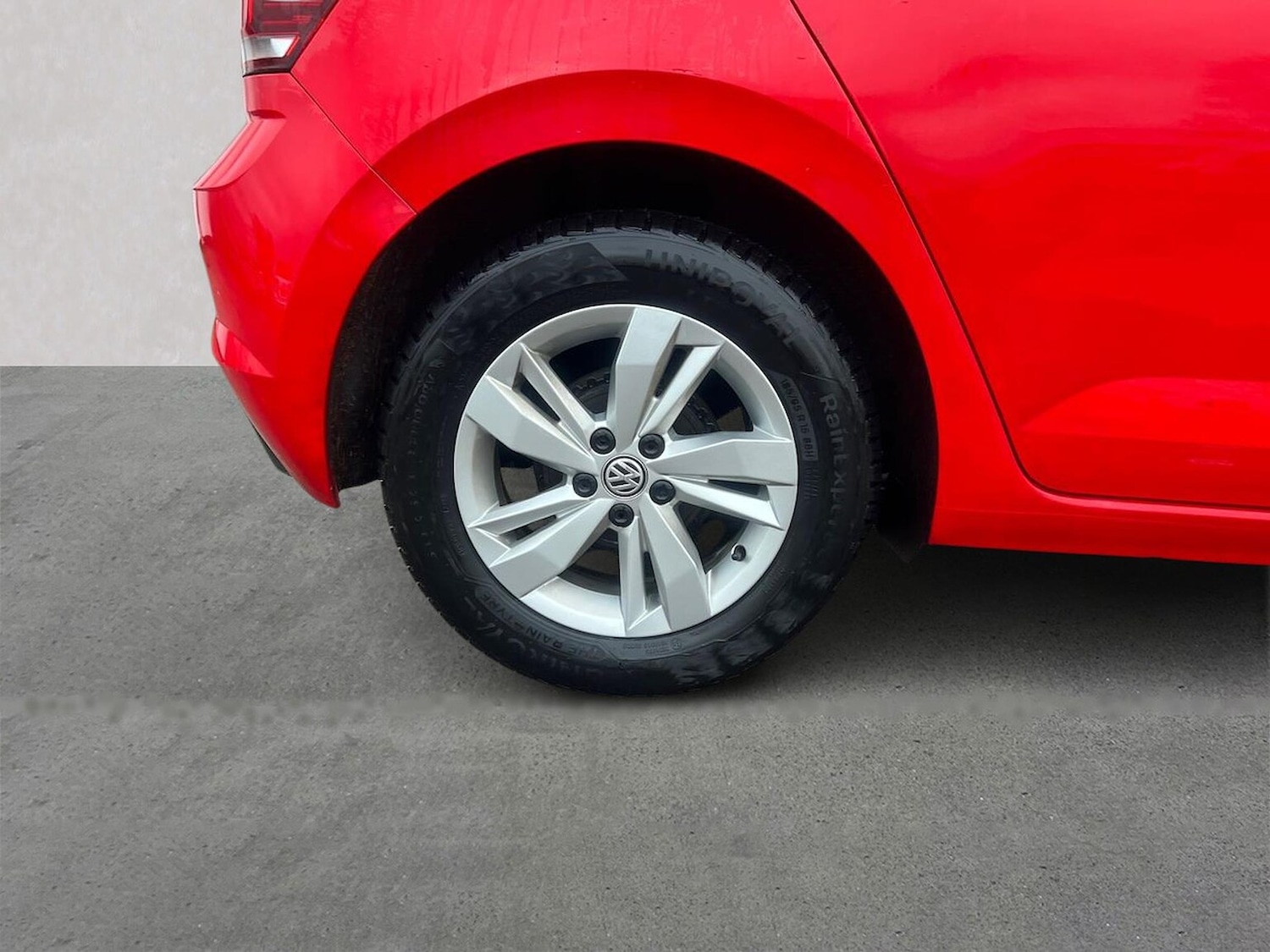 Used Volkswagen Polo 2018 for sale - 76859189: Photo 6