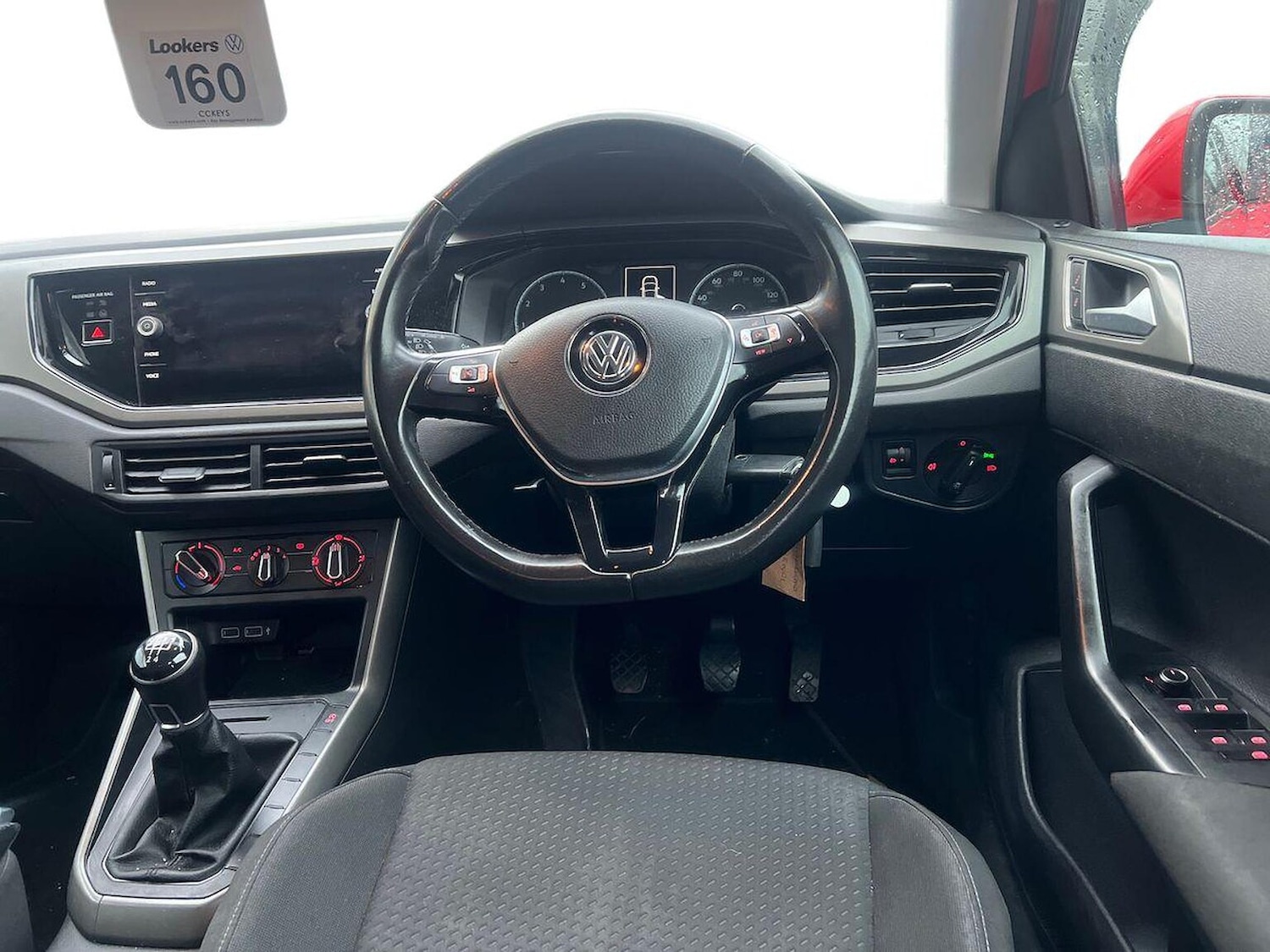 Used Volkswagen Polo 2018 for sale - 76859189: Photo 9