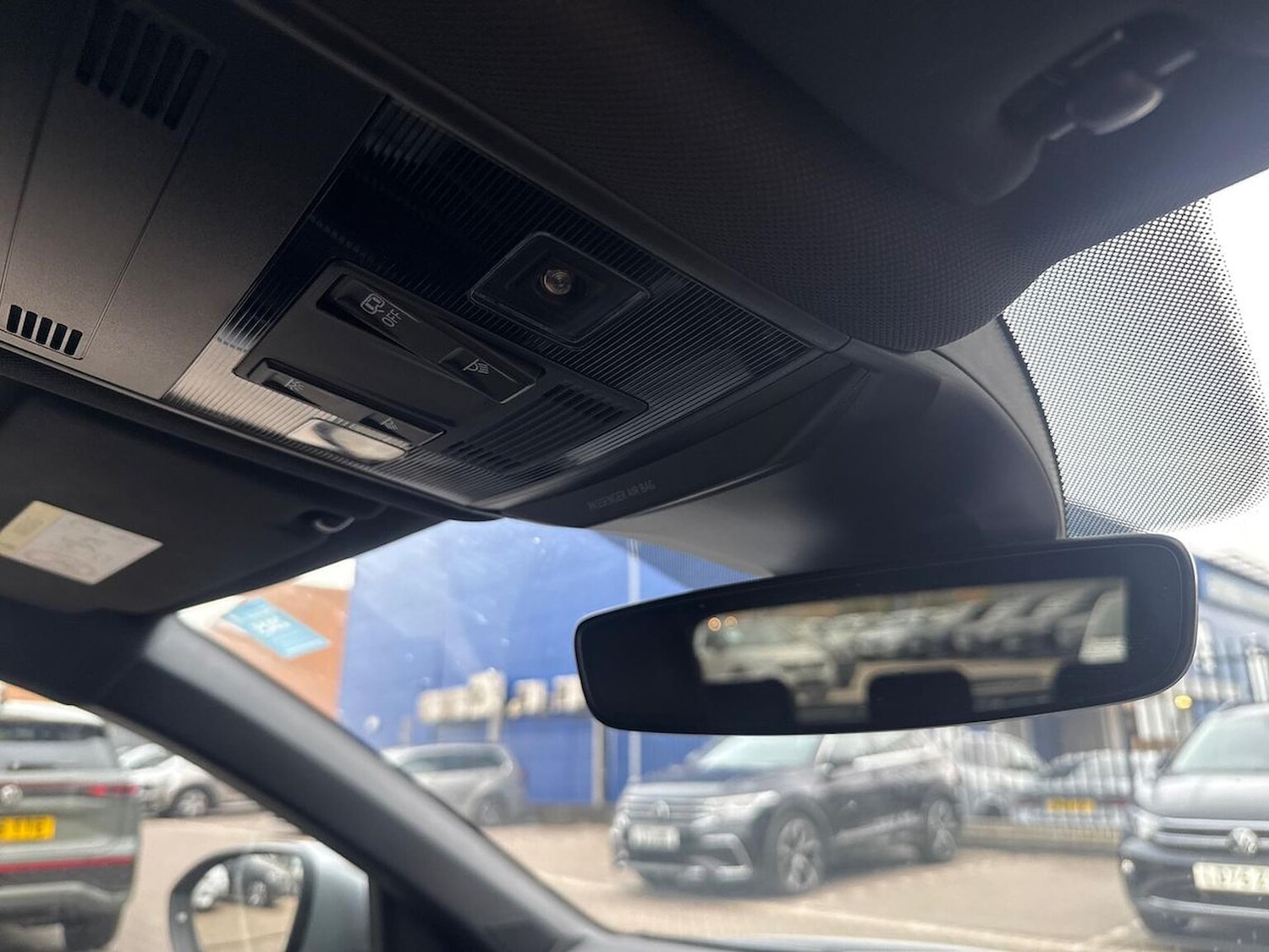 Used Volkswagen T-Roc 2023 for sale - 76287313: Photo 14