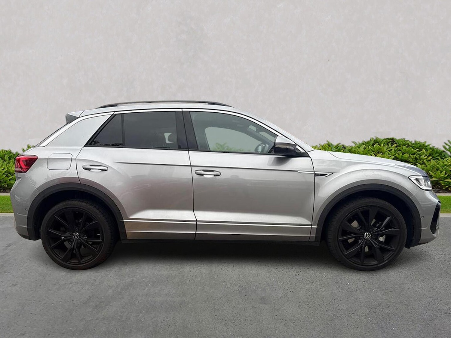 Used Volkswagen T-Roc 2023 for sale - 76287313: Photo 3