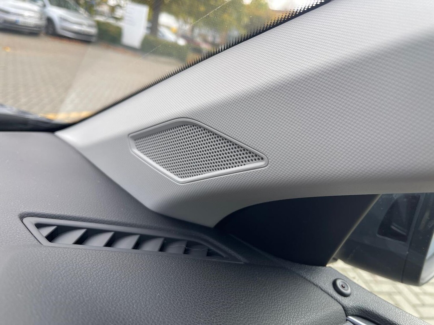 Used Volkswagen Taigo 2025 for sale - 76335139: Photo 30