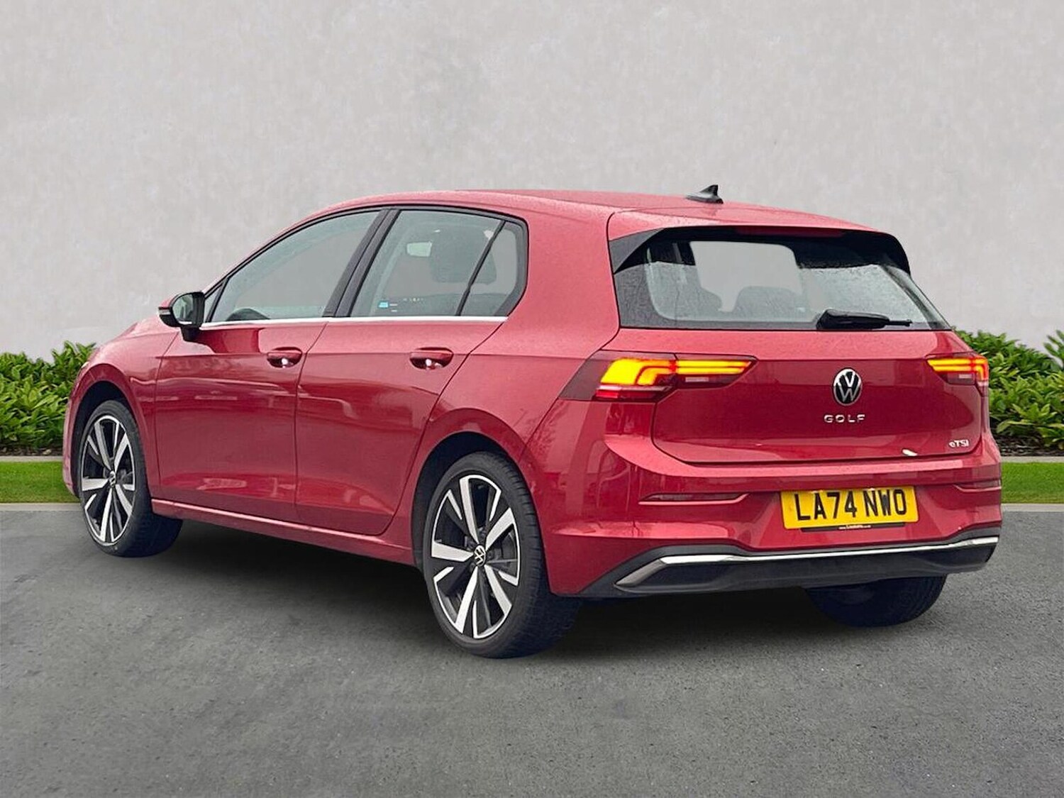 Used Volkswagen Golf 2025 for sale - 76439809: Photo 2