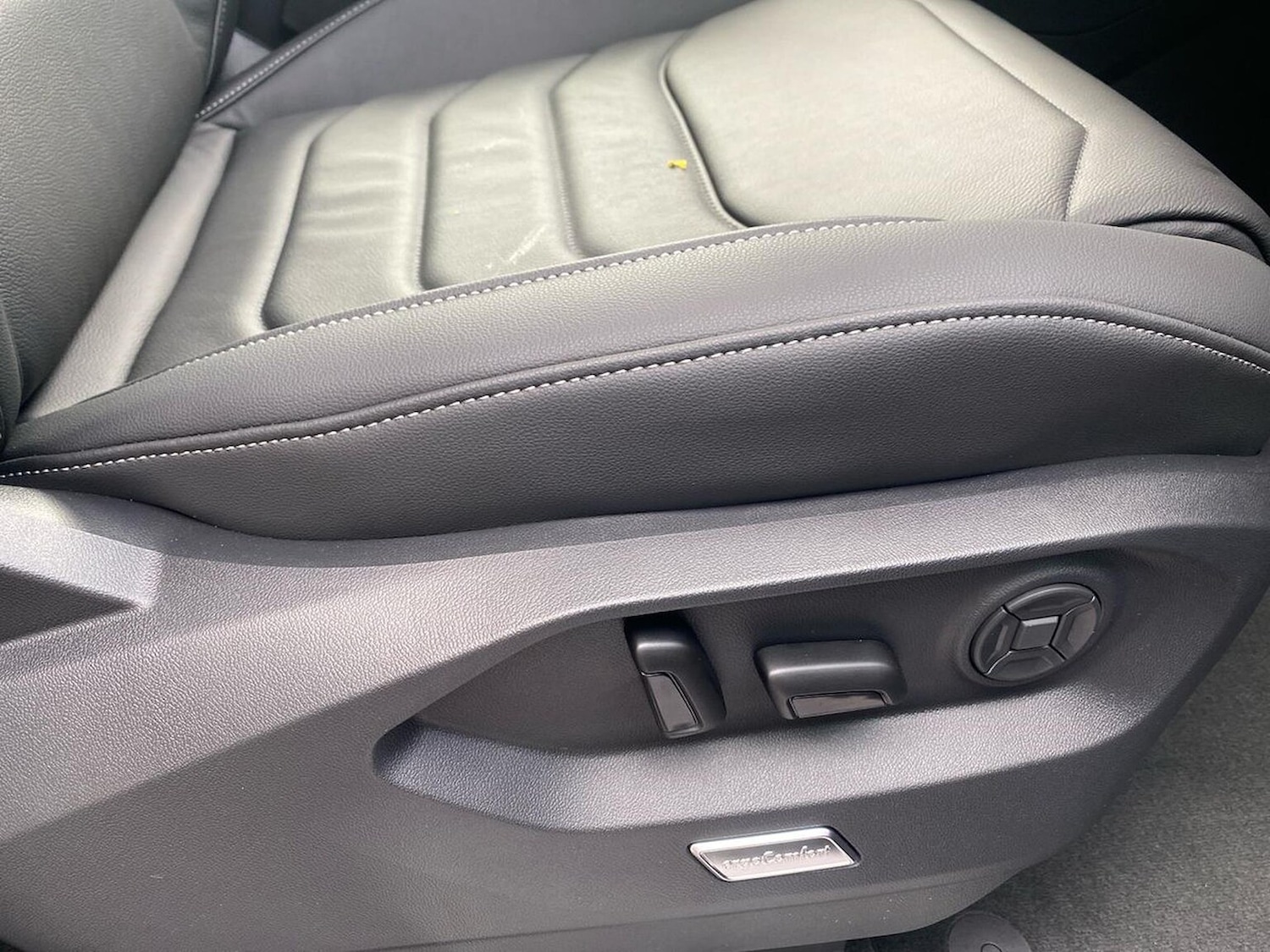 Used Volkswagen Touareg 2026 for sale - 78193839: Photo 30