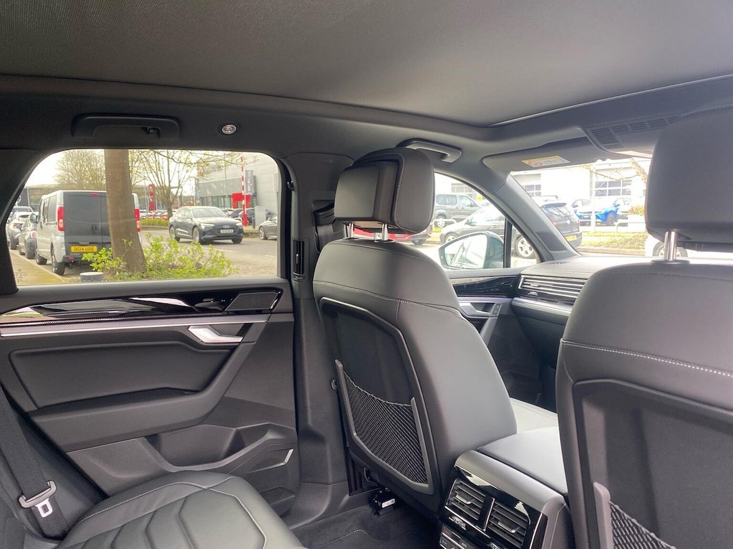 Used Volkswagen Touareg 2026 for sale - 78193839: Photo 32