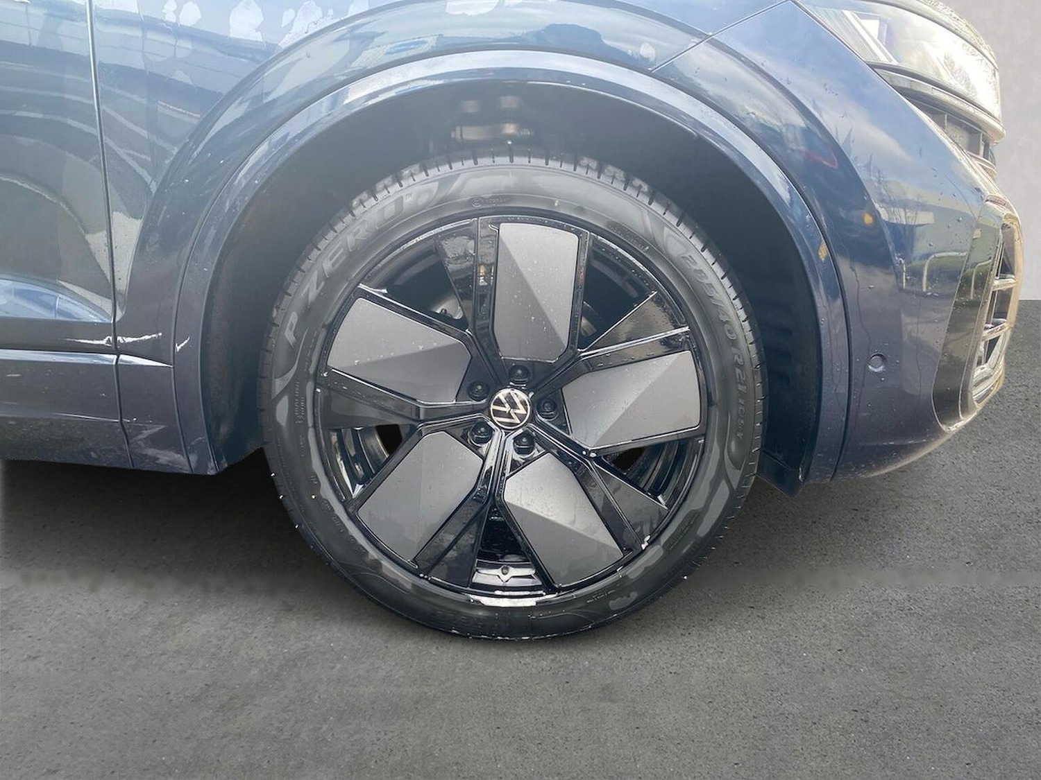 Used Volkswagen Touareg 2026 for sale - 78193839: Photo 6