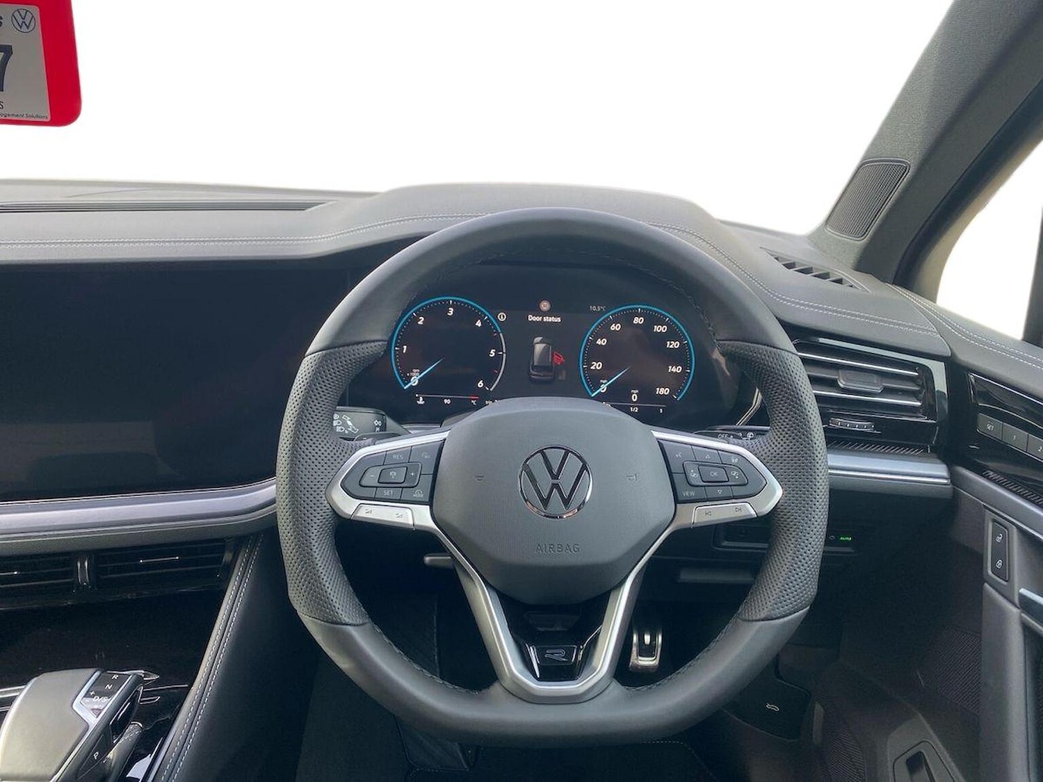 Used Volkswagen Touareg 2026 for sale - 78193839: Photo 9