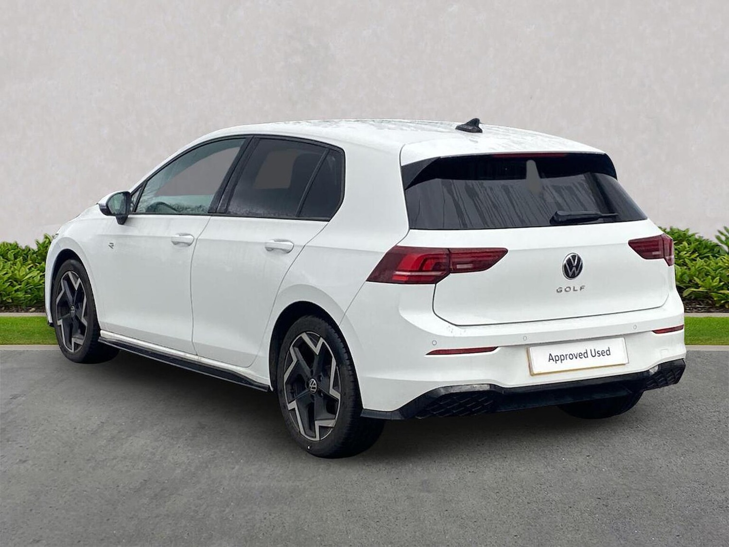 Used Volkswagen Golf 2025 for sale - 77802144: Photo 2