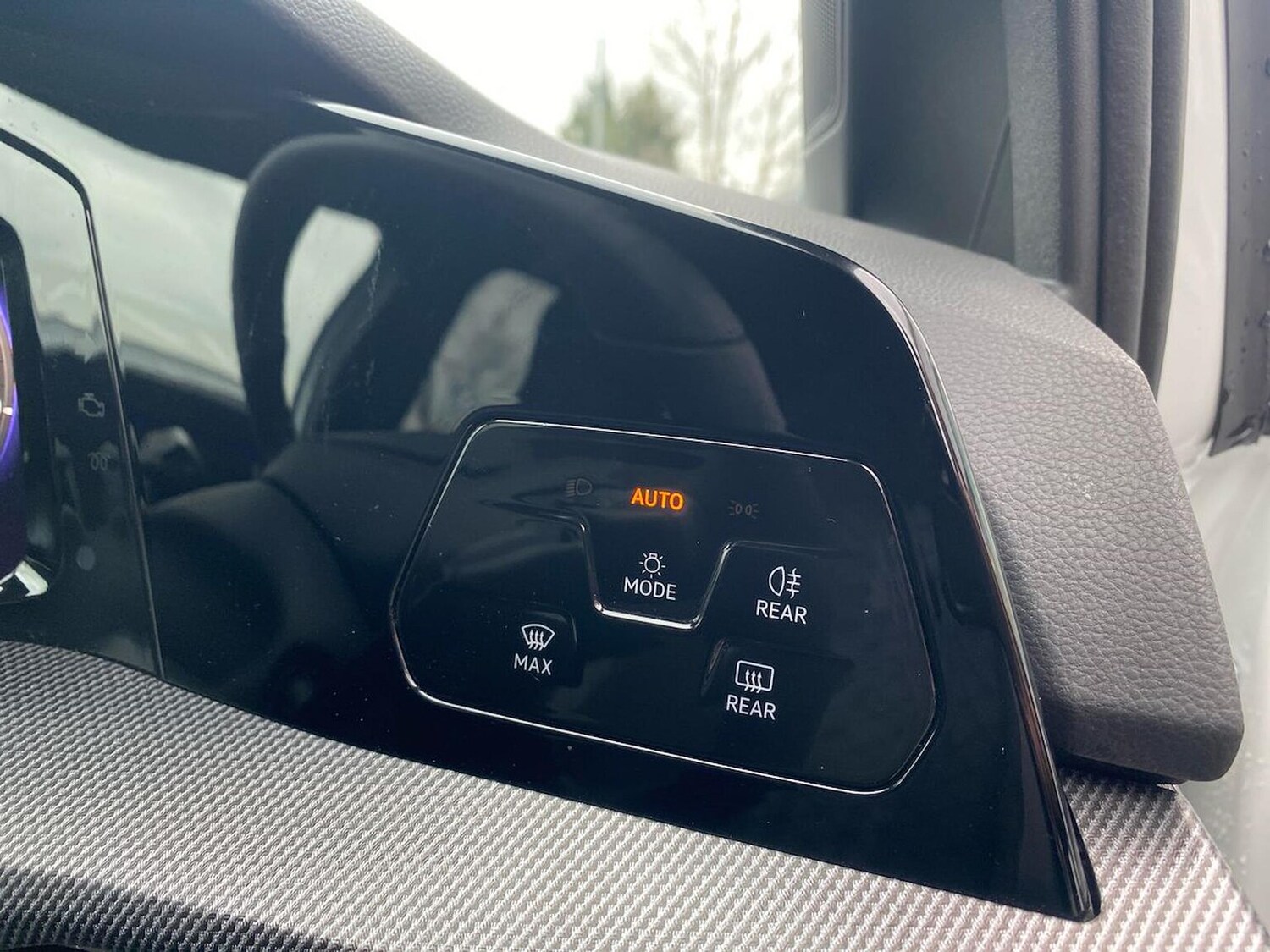 Used Volkswagen Golf 2025 for sale - 77802144: Photo 40