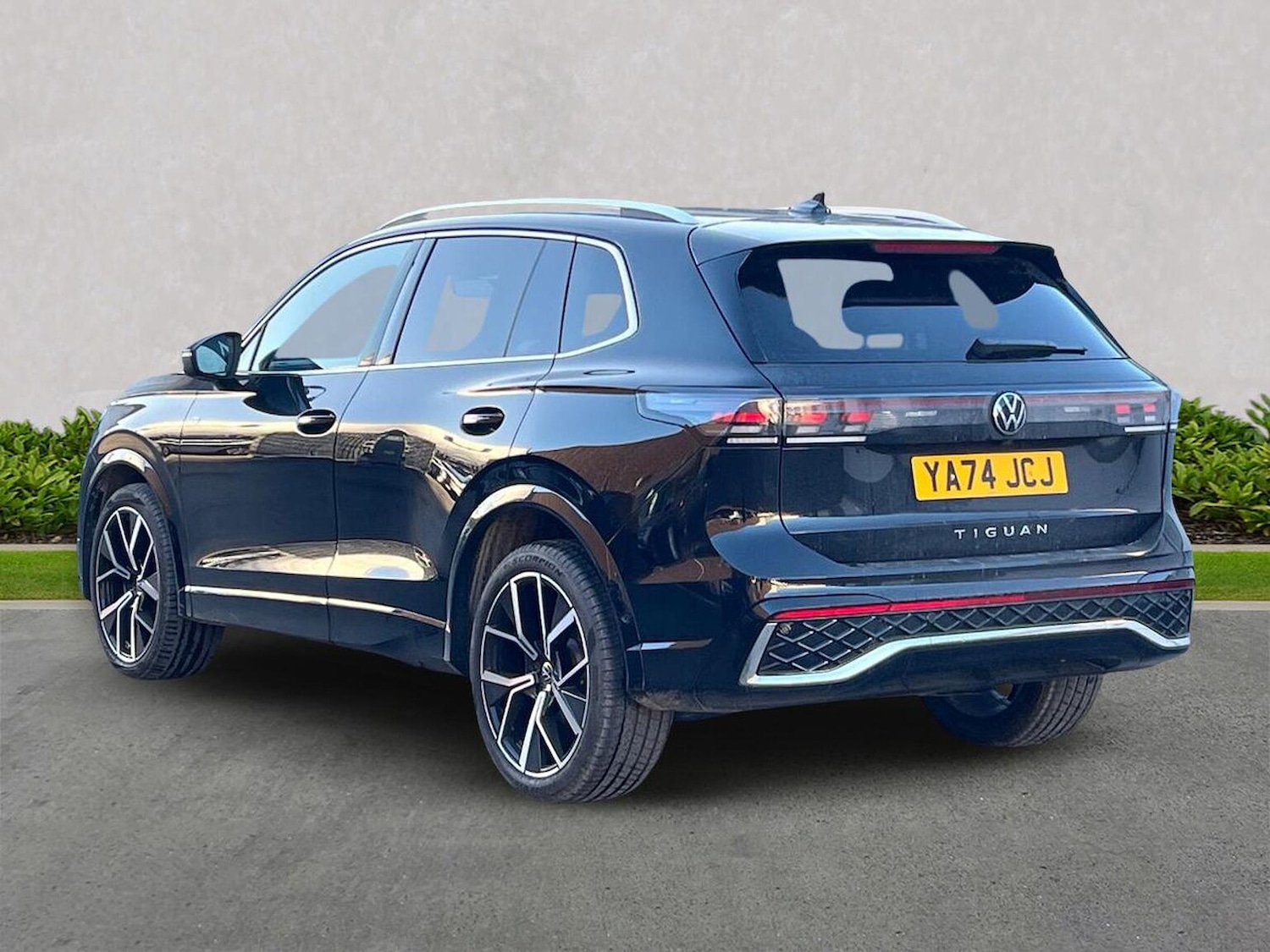 Used Volkswagen Tiguan 2025 for sale - 77487662: Photo 2