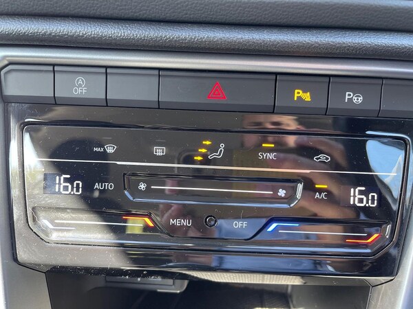 Used Volkswagen T-Roc 2023 for sale - 76016961: Photo 12