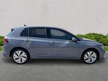 Used Volkswagen Golf 2026 for sale - 78402773: Photo