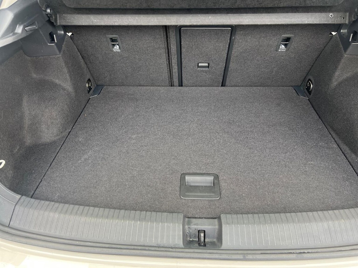 Used Volkswagen T-Roc 2023 for sale - 76518604: Photo 17