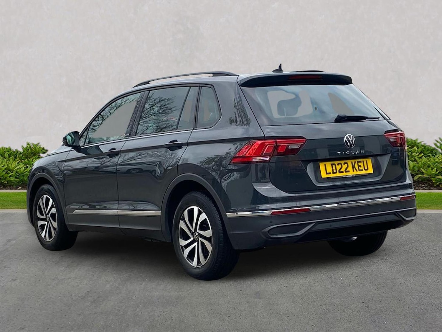 Used Volkswagen Tiguan 2022 for sale - 78193955: Photo 2