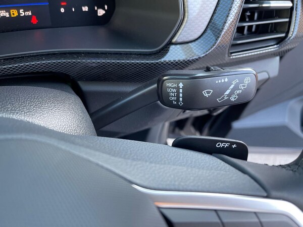 Used Volkswagen T-Cross 2025 for sale - 75662952: Photo 27