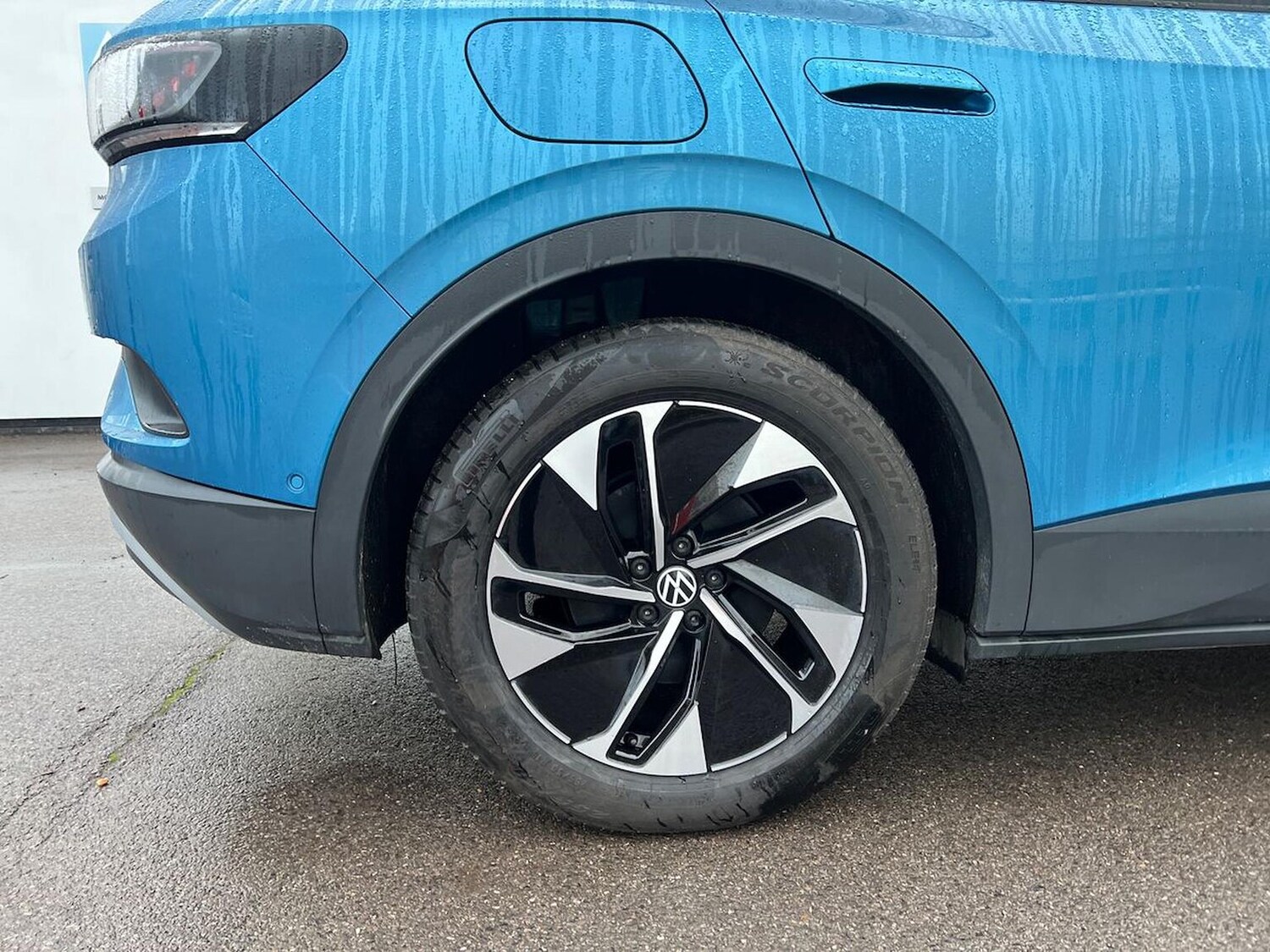 Used Volkswagen ID.4 2024 for sale - 76541847: Photo 6