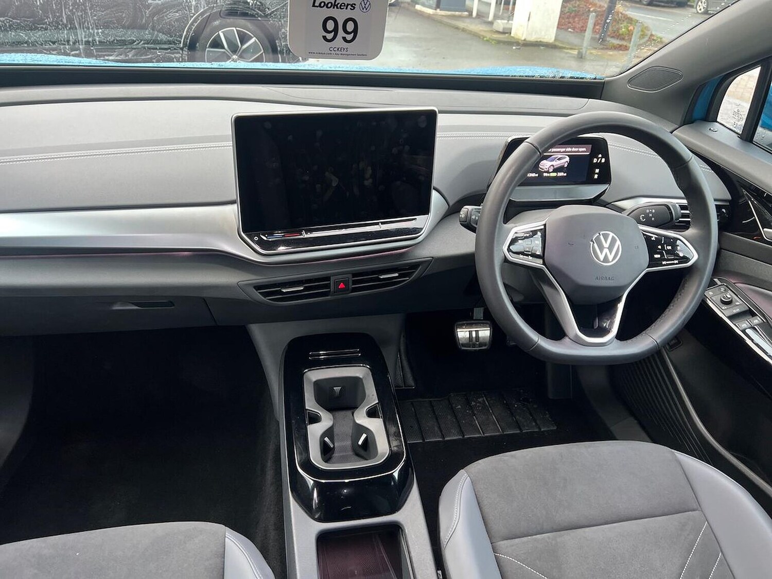 Used Volkswagen ID.4 2024 for sale - 76541847: Photo 8