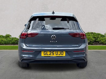 Used Volkswagen Golf 2025 for sale - 79445127: Photo