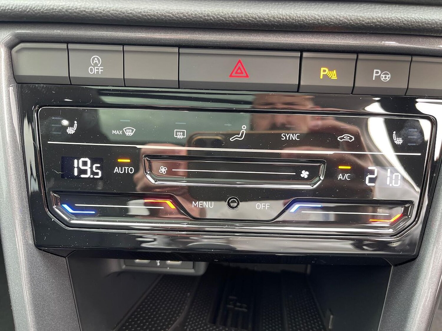 Used Volkswagen T-Roc 2025 for sale - 77487764: Photo 12