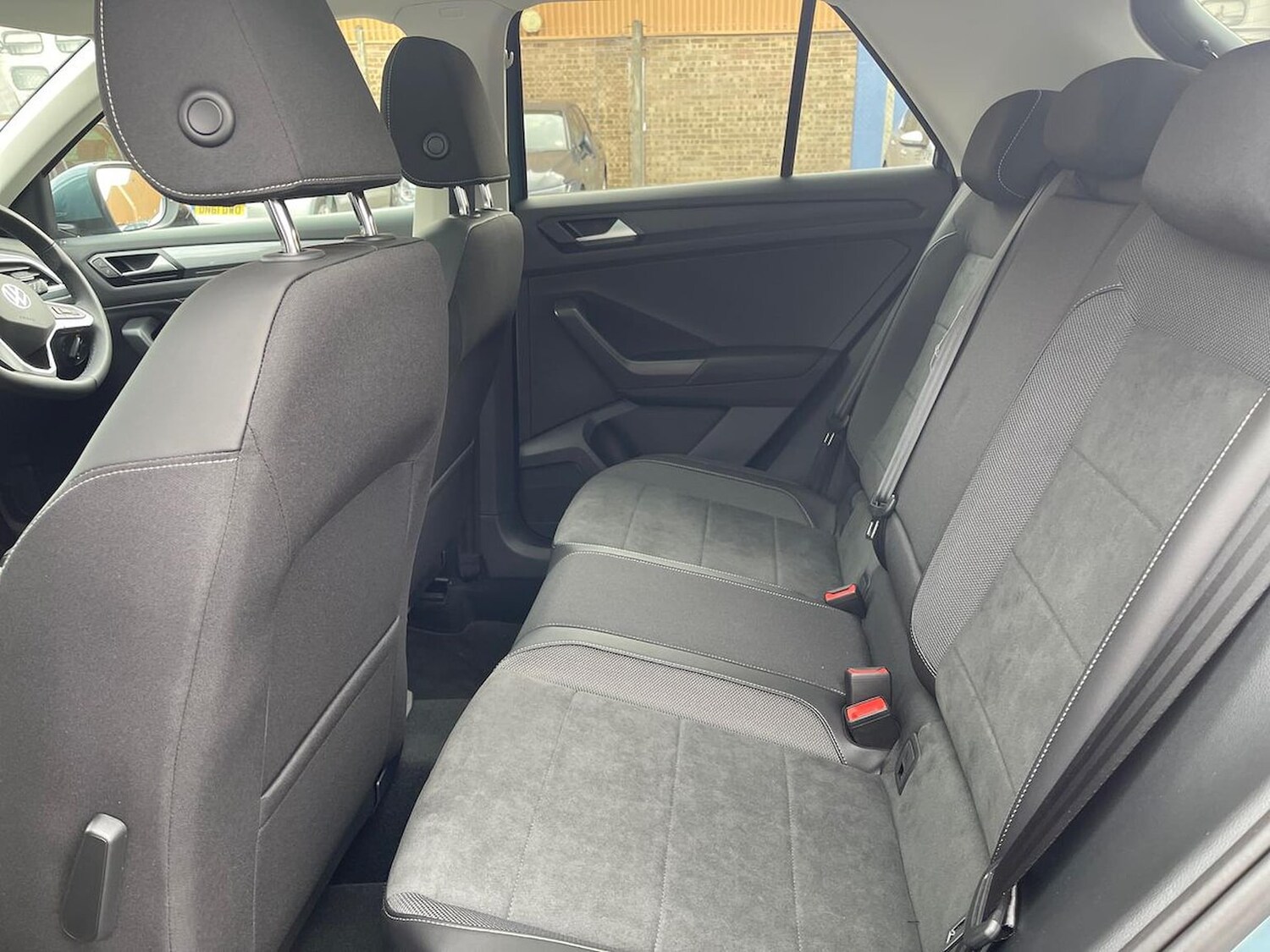 Used Volkswagen T-Roc 2025 for sale - 77487764: Photo 16