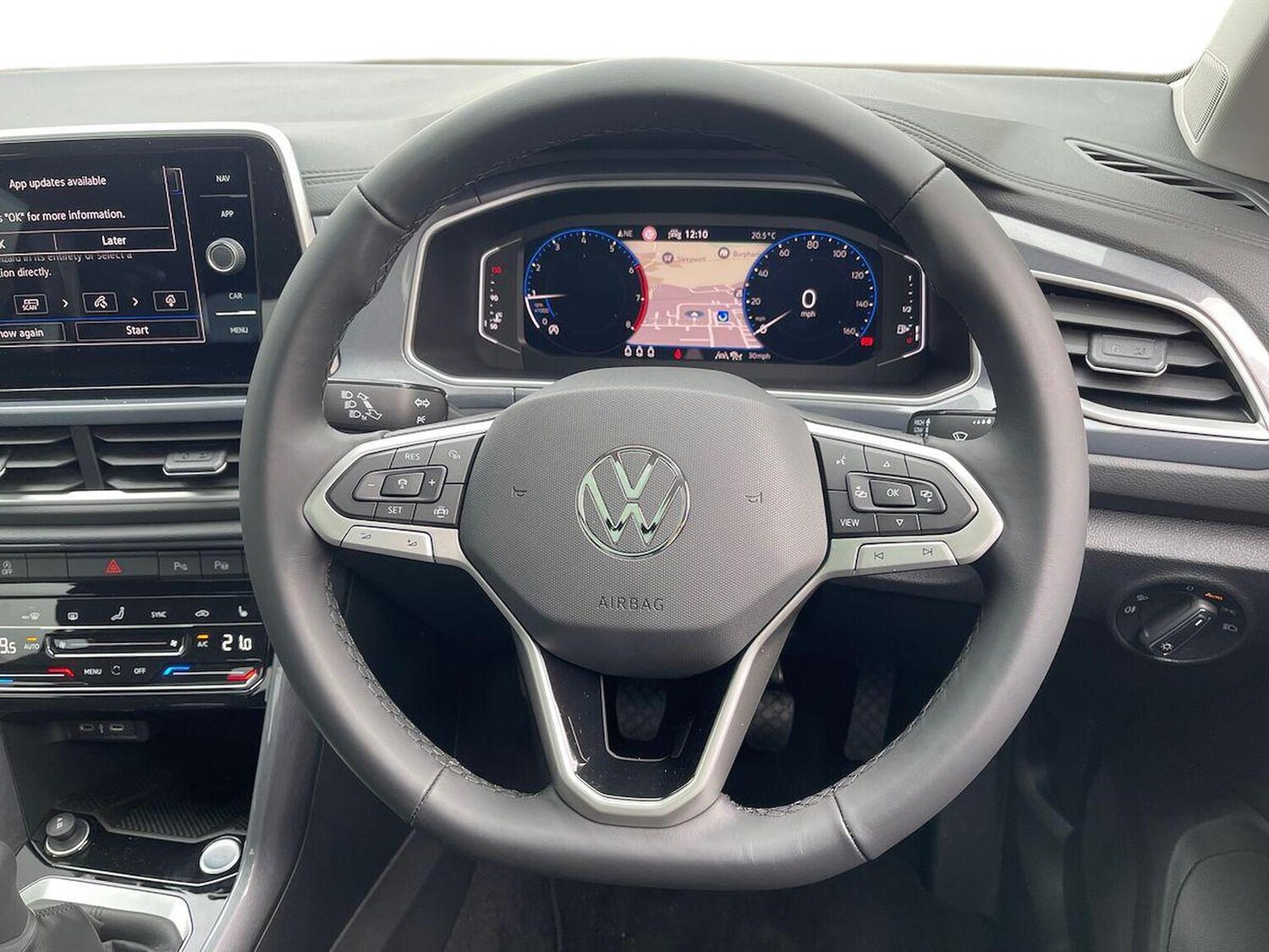 Used Volkswagen T-Roc 2025 for sale - 77487764: Photo 9