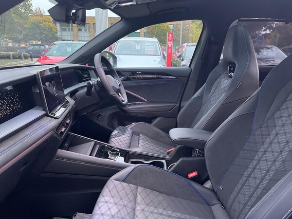 Used Volkswagen Touran 2025 for sale - 76268372: Photo 7