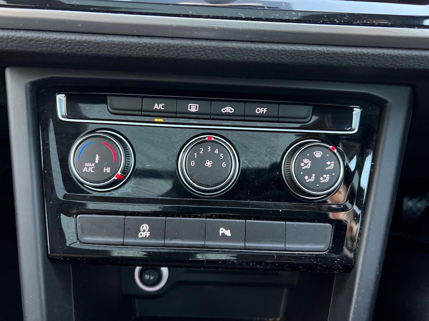 Used Volkswagen Touran 2021 for sale - 76611643: Photo 12