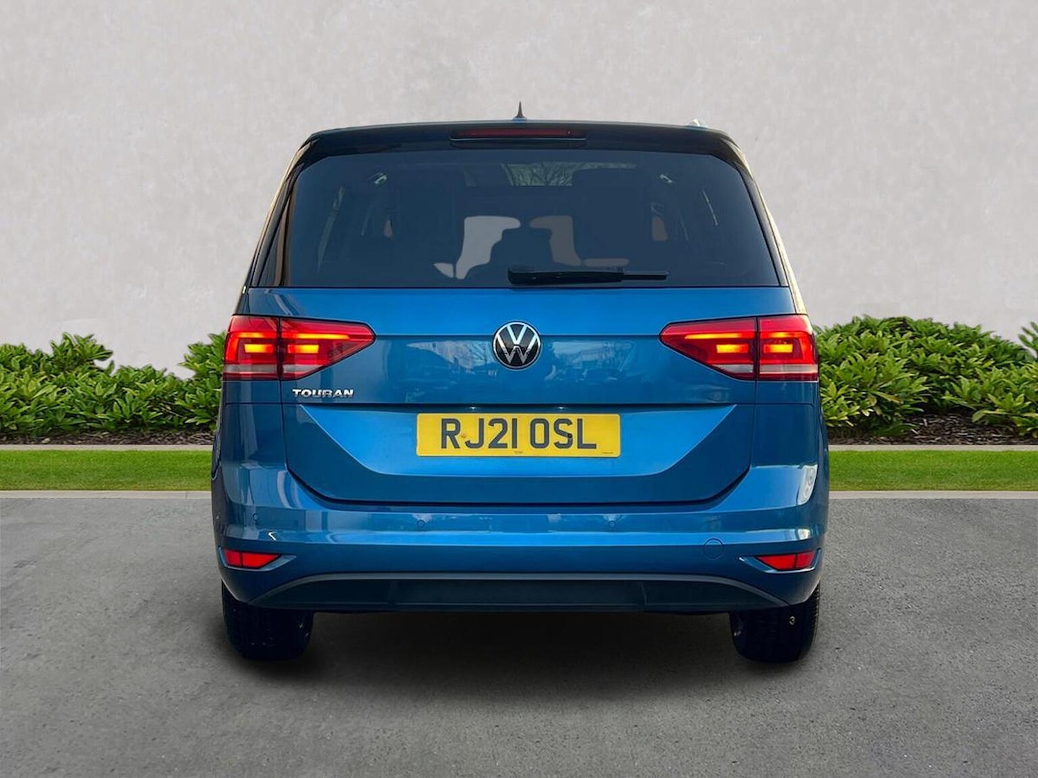 Used Volkswagen Touran 2021 for sale - 76611643: Photo 4