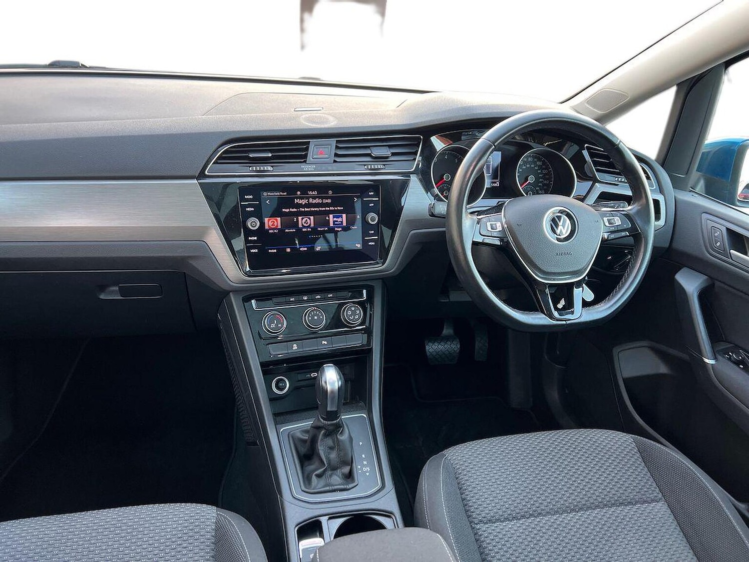 Used Volkswagen Touran 2021 for sale - 76611643: Photo 8