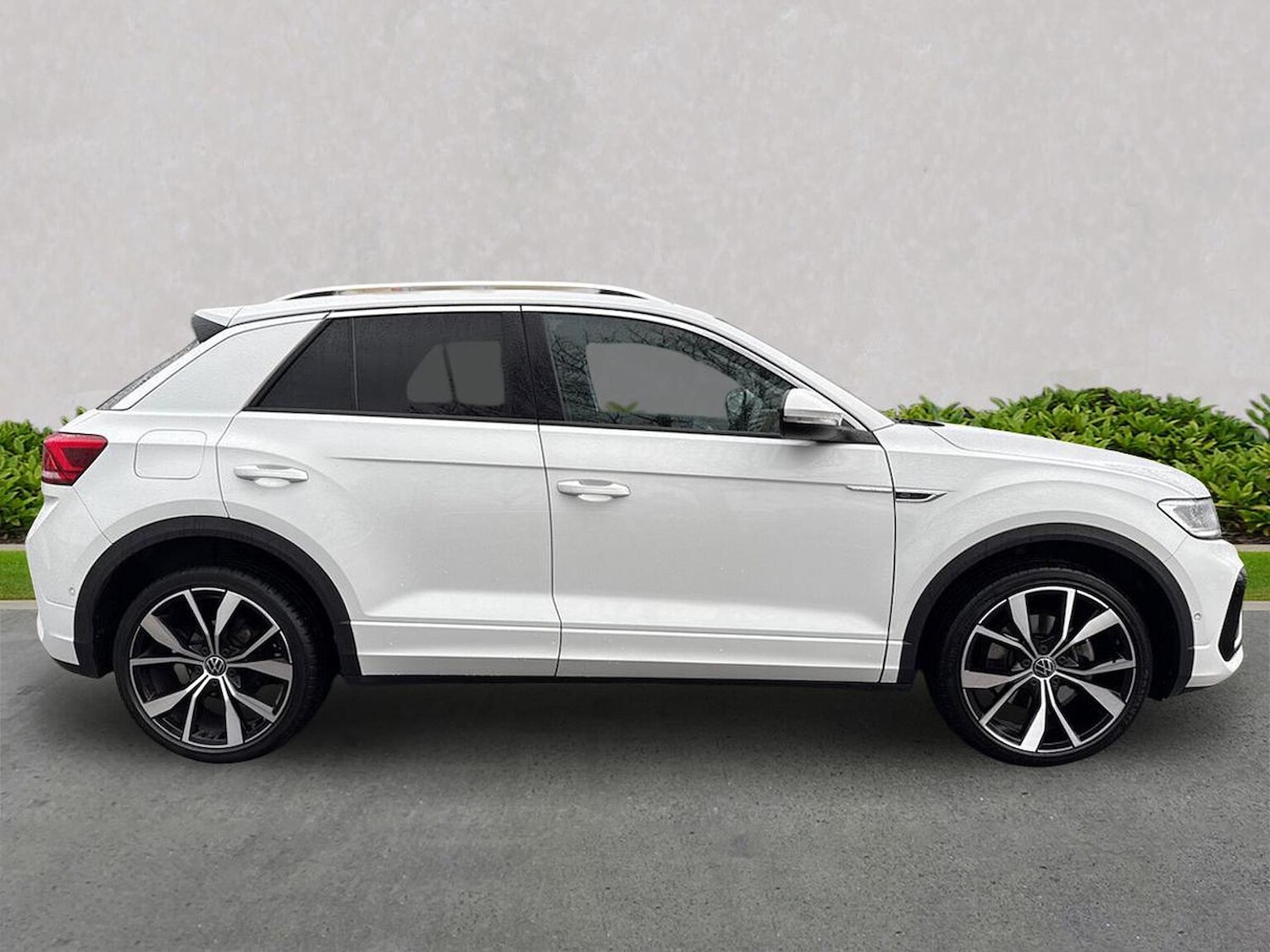 Used Volkswagen T-Roc 2023 for sale - 76455288: Photo 3