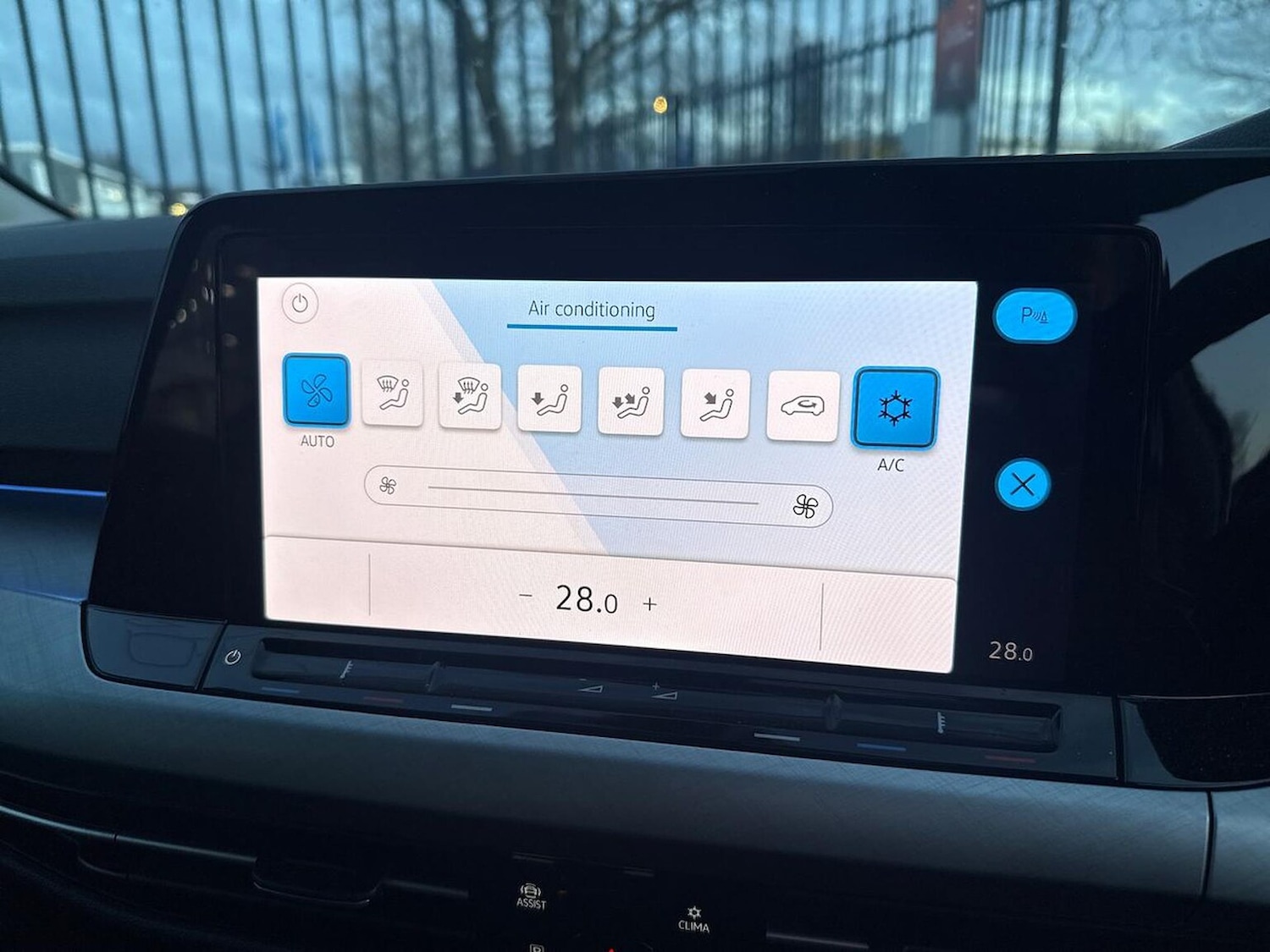 Used Volkswagen Golf 2023 for sale - 77056672: Photo 14