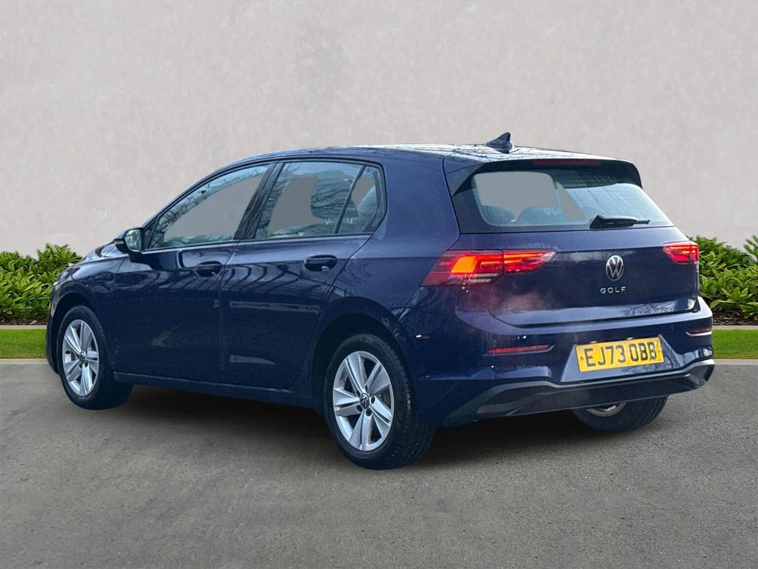 Used Volkswagen Golf 2023 for sale - 77056672: Photo 2