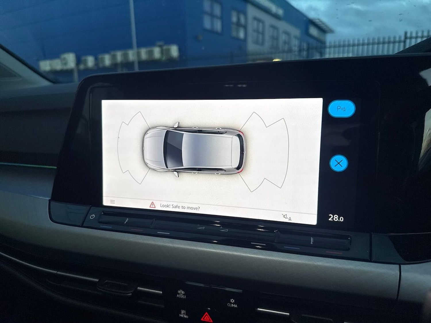 Used Volkswagen Golf 2023 for sale - 77056672: Photo 25