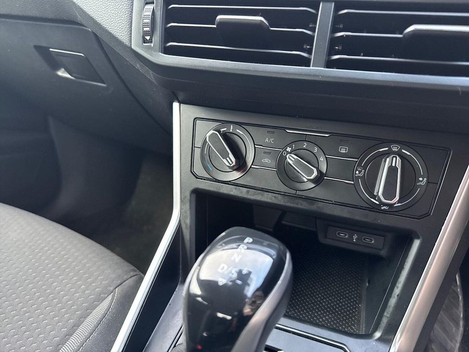 Used Volkswagen Polo 2024 for sale - 77707472: Photo 12