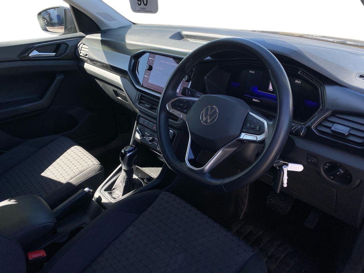 Used Volkswagen T-Cross 2023 for sale - 78194209: Photo 15